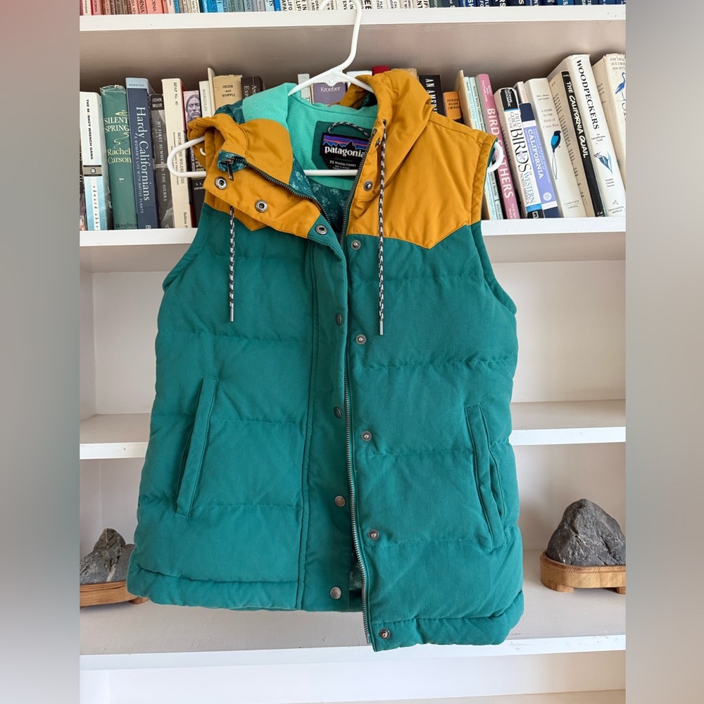 Womens Patagonia Green/teal and Yellow Puffer Vest